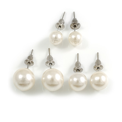 10mm, 8mm, 6mm Set of 3 Cream Faux Pearl Stud Earrings In Silver Tone