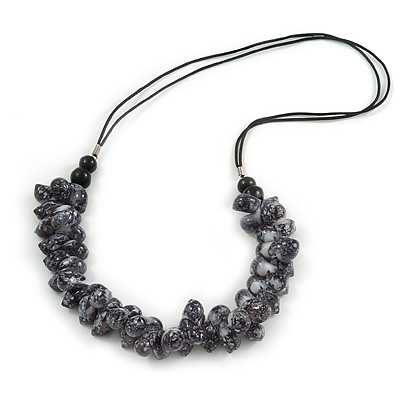 Stylish Cluster Shell Bead with Black Cotton Cord Necklace (Black) - 66cm Long